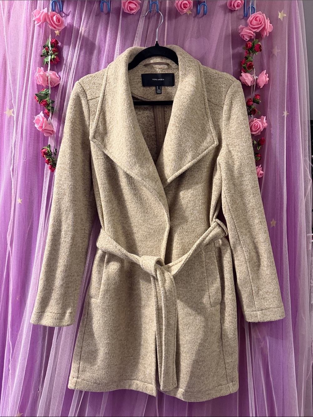 Woman’s Vero Moda sweater jacket